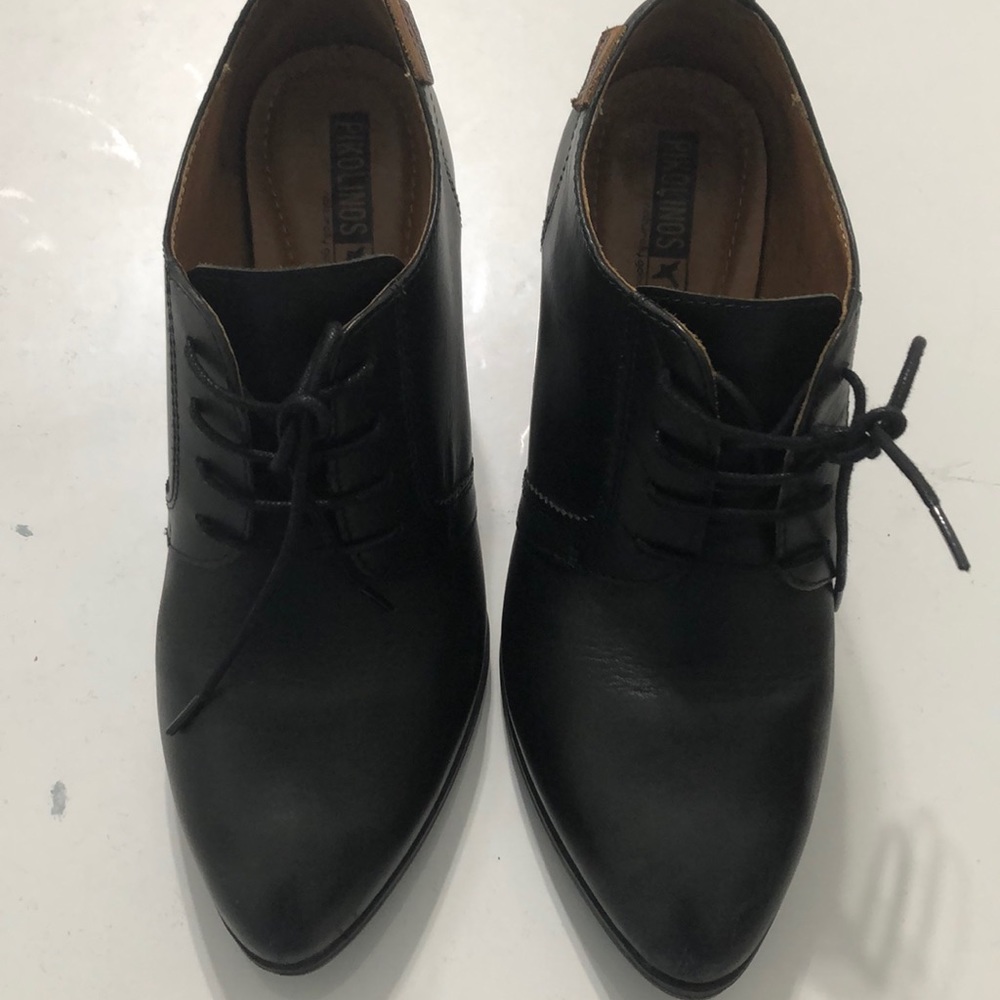 Pikolinos heels